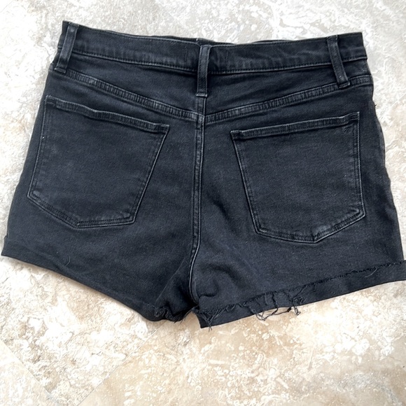 Madewell black denim high-rise shorts - size 28. - Picture 3 of 4